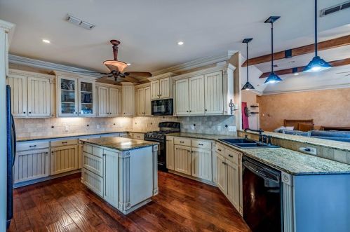 3064 Ball Rd, Whitewright TX 75491-6011 exterior