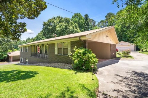 3918 Forest Dr, Lithia Springs GA  30122-1212 exterior