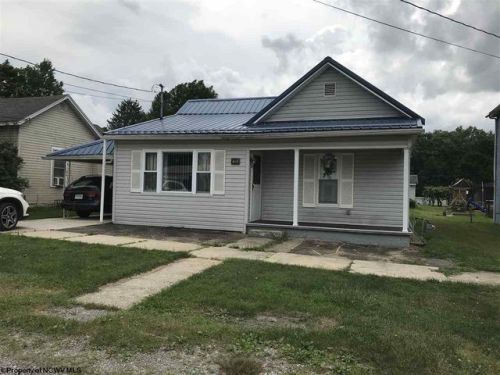 169 Hice St, Belington, WV 26250-8091