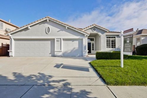1505 Dovetail Way, Gilroy, CA 95020-8304
