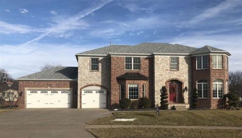 307 Tombergs Dr, Park View IA  52748-2519 exterior