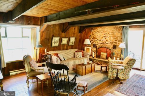 149 Butera Ridge Rd, Rig, WV 26836-8149