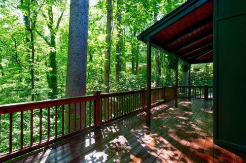 620 Colebrook Ct, Atlanta GA  30327-4710 exterior