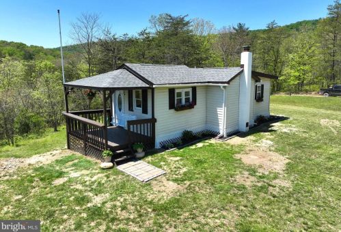 2270 Kerns School Rd, Springfield WV  26763 exterior