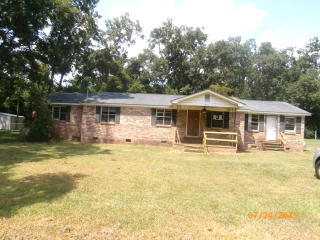 516 Broad St, Poulan, GA 31781-4130