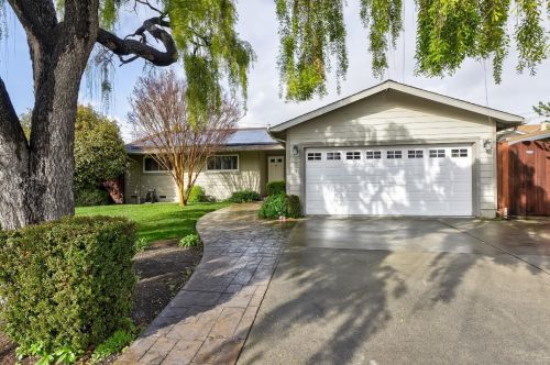774 San Pablo Dr, Mountain View, CA 94043-1921