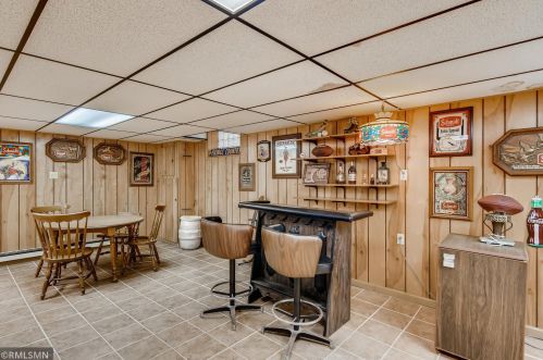 1262 James Ave, Saint Paul MN  55105-2946 exterior