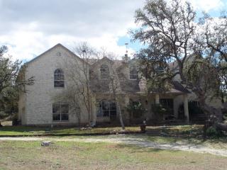 111 Kendall Oaks Dr, Fair Oaks, TX 78006-5913