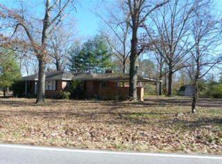 708 Country Club Dr, Tullahoma TN  37388-2523 exterior