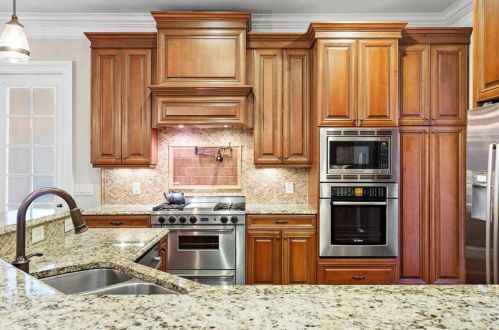 284 Hedden Rd, Atlanta GA  30342-2768 exterior