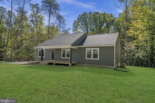 312 Elk Creek Rd, Mineral, VA 23117-4467