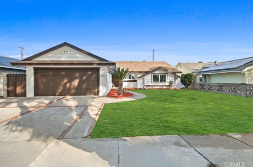 2913 Raymar St, Santa Ana CA  92704-1546 exterior