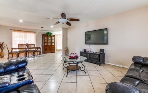 5716 Bonnie Wayne St, Fort Worth TX  76117-2026 exterior