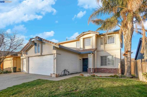 8733 Goldy Glen Way, Elk Grove, CA 95624-3245