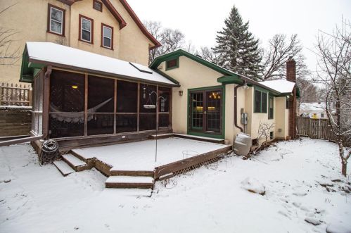 2381 Carter Ave, Saint Paul MN  55108-1625 exterior