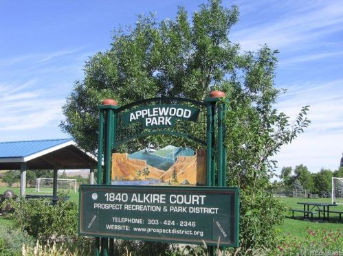 2070 Un Dr, Aurora CO 80015-6600 exterior