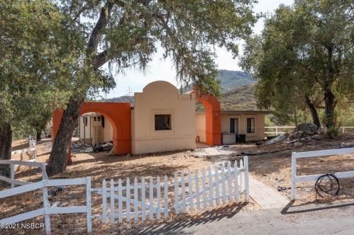 559 Tepusquet Rd, Santa Maria, CA 93454-9158
