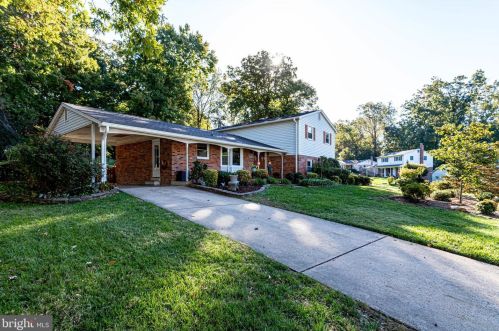 6905 Conservation Dr, Springfield, VA 22153-1010