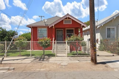 109 Anderson St, Stockton, CA 95206-1203