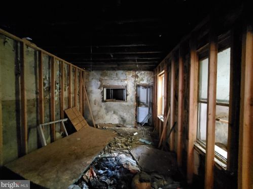 908 12 St, Philadelphia PA 19123-1103 exterior