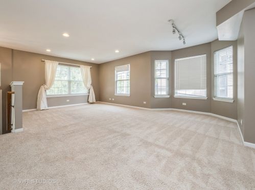 62 Emma Ct, Palatine, IL 60067-9402