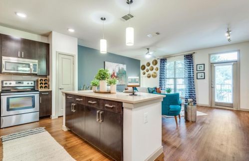 4221 Old Denton Rd, Carrollton TX 75010-0023 exterior