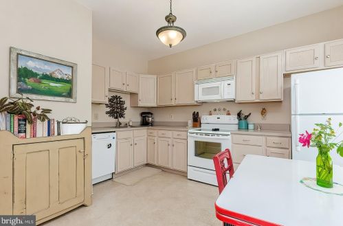 106 Church St, Shepherdstown, WV