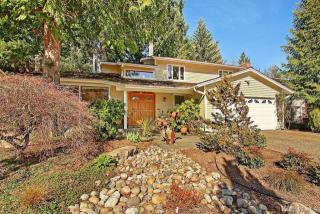 15926 48th Dr, Bellevue, WA 98006-3277