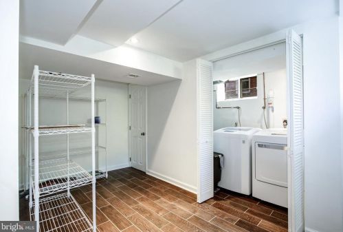 10015 Markham St, Silver Spring MD 20901-2233 exterior