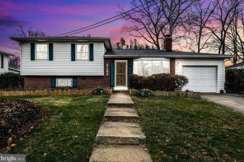 7134 Layton Dr, Springfield, VA 22150-2015