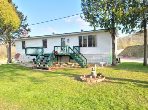 22727 Main Dr, Rollingstone, MN 55969-4062