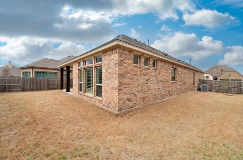 12520 Black Hl Dr, Austin TX  78748-1056 exterior