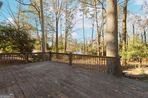 4330 Hickory Wood Ln, Atlanta GA  30360-2620 exterior