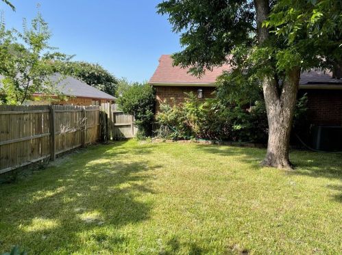 10220 Lone Pine Ln, Fort Worth TX  76108-3914 exterior