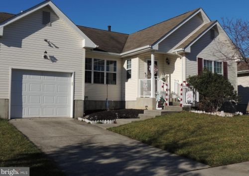 704 Chickory Trl, Harrison Township, NJ 08062-2018