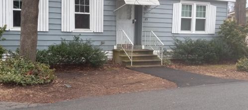 83 Elm Ct, Seabrook, NH 03874-6237