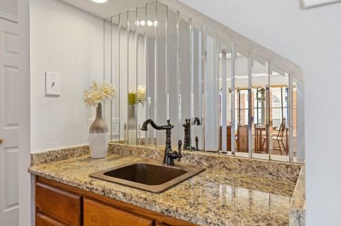 4217 Wild Cherry Dr, Carrollton TX 75010-1081 exterior