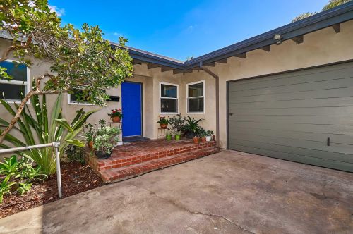 3871 Chippewa Ct, San Diego, CA 92117-4611