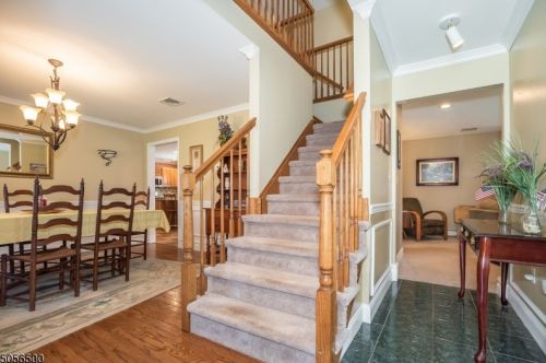 5 Dancer Dr, Mount Olive, NJ 07828-1919