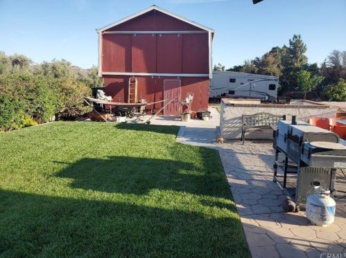 16743 Stallion Pl, Riverside CA  92504-5843 exterior