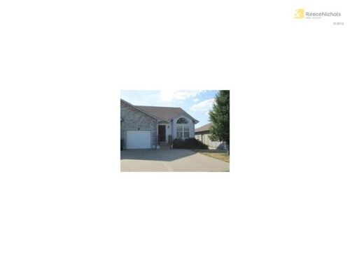 10706 Maple Ave, Peculiar, MO 64078-9271