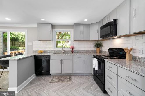 7108 Flint Ct, Middletown MD  21769-7425 exterior