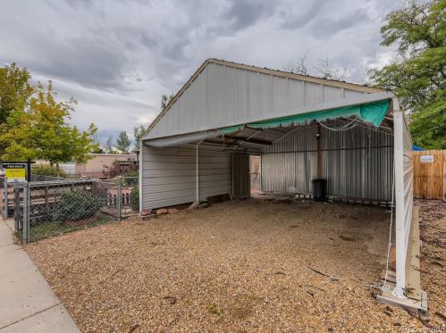 418 Willow Dr, Denver CO  80603-5761 exterior