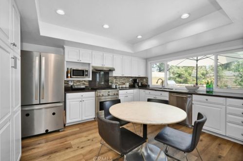 9878 Avenida Mateo, Cypress CA  90630-3445 exterior