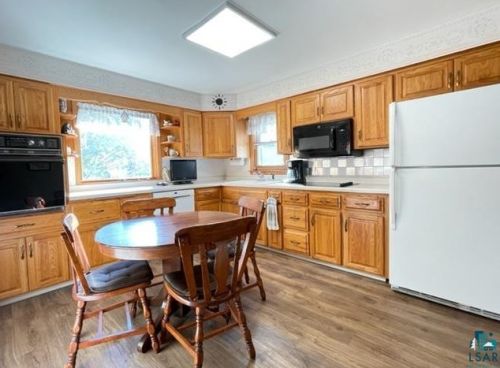 3733 Alexander Rd, Duluth, MN 55811-4301