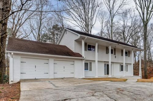 1877 Meadowood Dr, Marietta, GA 30062-6749