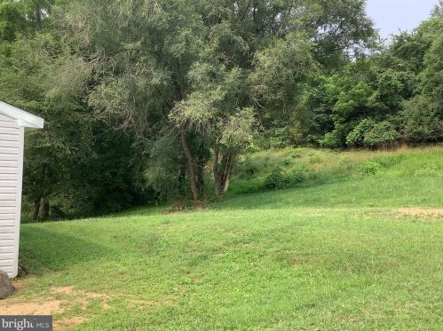 245 Gladiator Way, Hedgesville WV 25427-6578 exterior