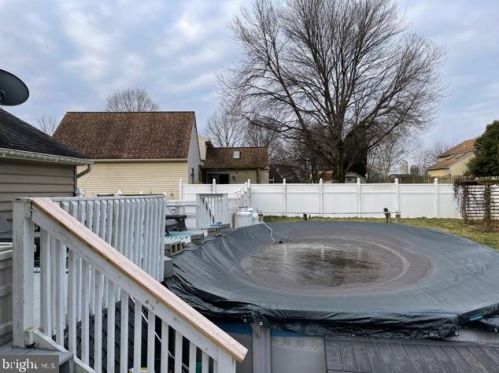 1539 Jefferson Ct, Lancaster PA  17602-1245 exterior