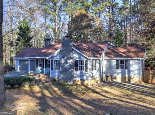 2905 Village Dr, Marietta, GA 30062-4516