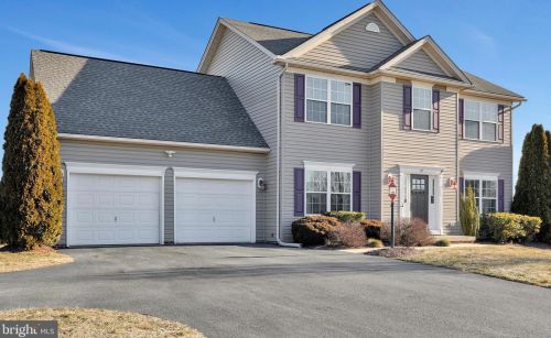 67 Tinning Ct, Hedgesville WV 25427-7367 exterior